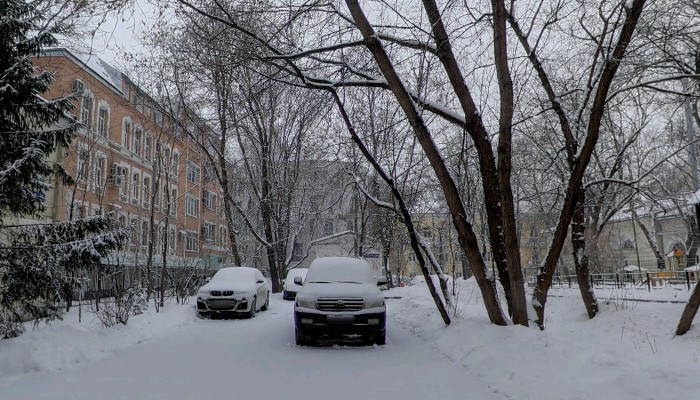 Один из дворов на Арбате Один из дворов на Арбате