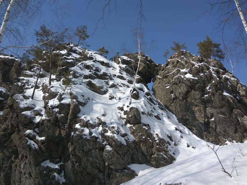 Гора Дыроватый камень
