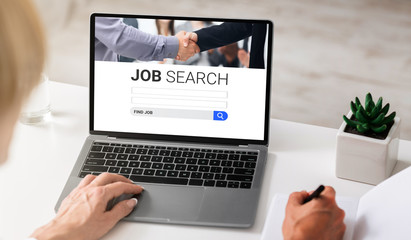 поиске работы для англоговорящих людей в Европе
