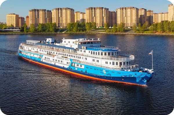 Теплоход «Александр Бенуа»