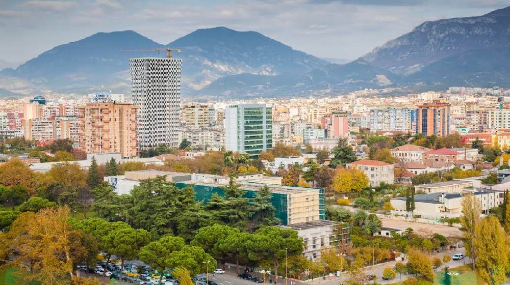 Тирана фото города Албании