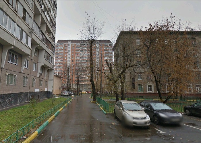 Двор по улице Приорова